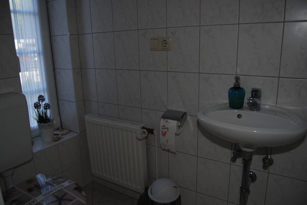 Detailverliebt in Dornumersiel Buitenkant foto