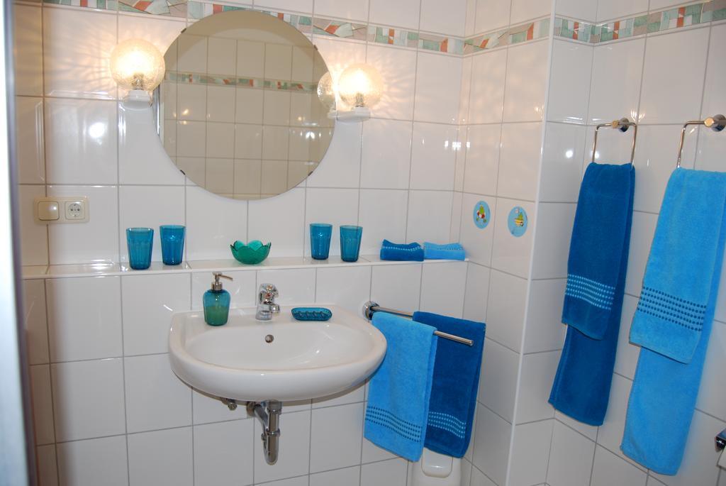 Detailverliebt in Dornumersiel Buitenkant foto